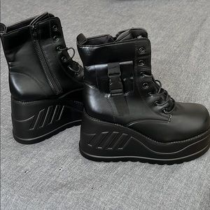 Platform Festival Boots Size 8